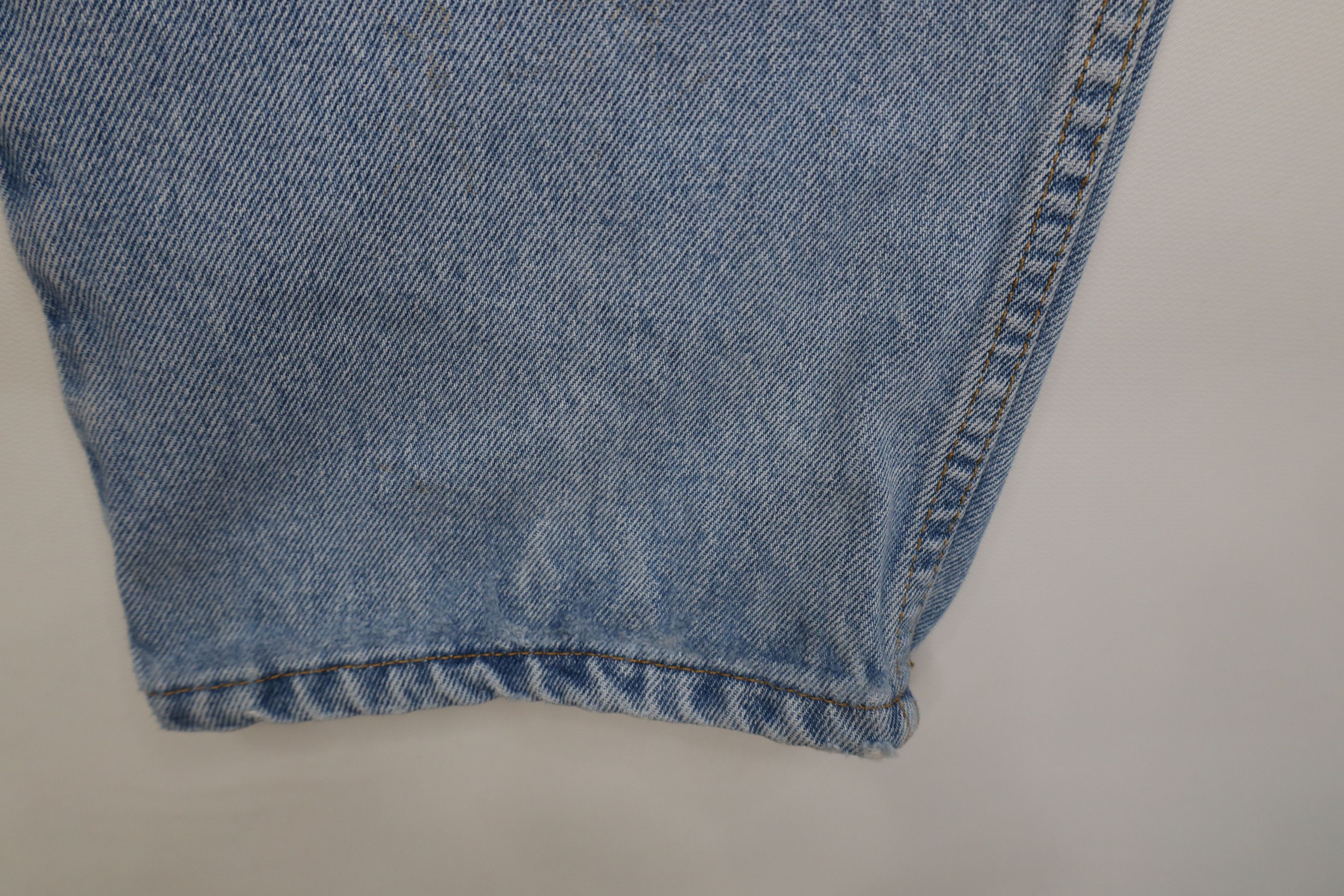 Levi's Vintage Y2K 2004 Levis 550 Relaxed Fit Denim Jeans Blue Size US 36 / EU 52 - 6 Thumbnail