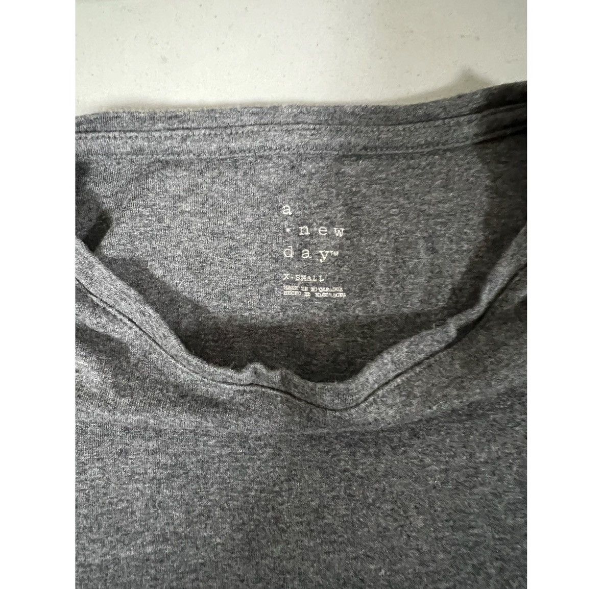 Gap Gray Long Sleeve Crewneck T-Shirt Top Blouse Tee Size XS 🩶 Size XS / US 0-2 / IT 36-38 - 3 Thumbnail