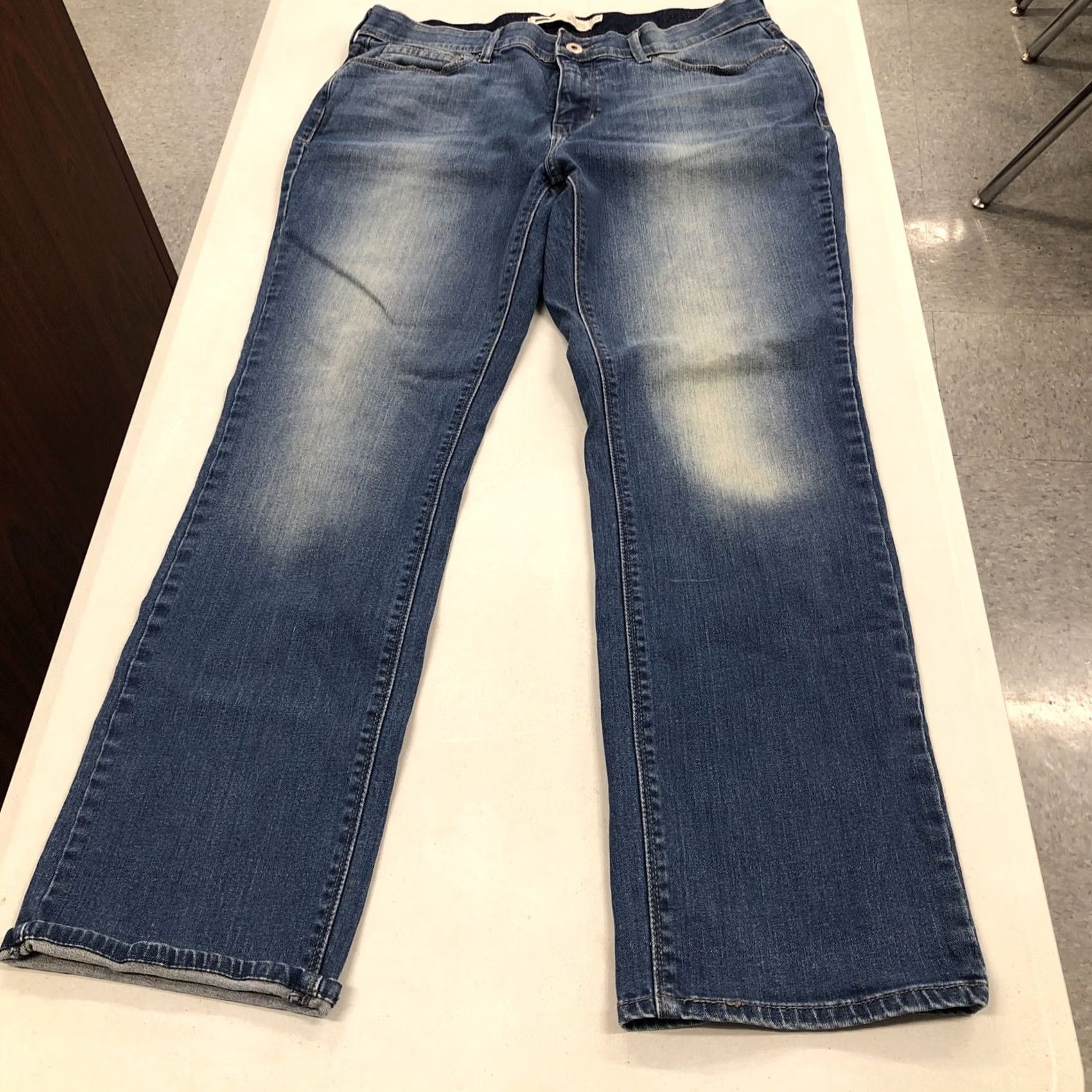 Levi's Levi's 525 Jeans Women's Size 12 Elastic Waist Band Straight Leg Blue 32x28.5 Regular Stretch Denim Band Theme Mens Womens Girls Size 34" / US 12 / IT 48 - 3 Thumbnail