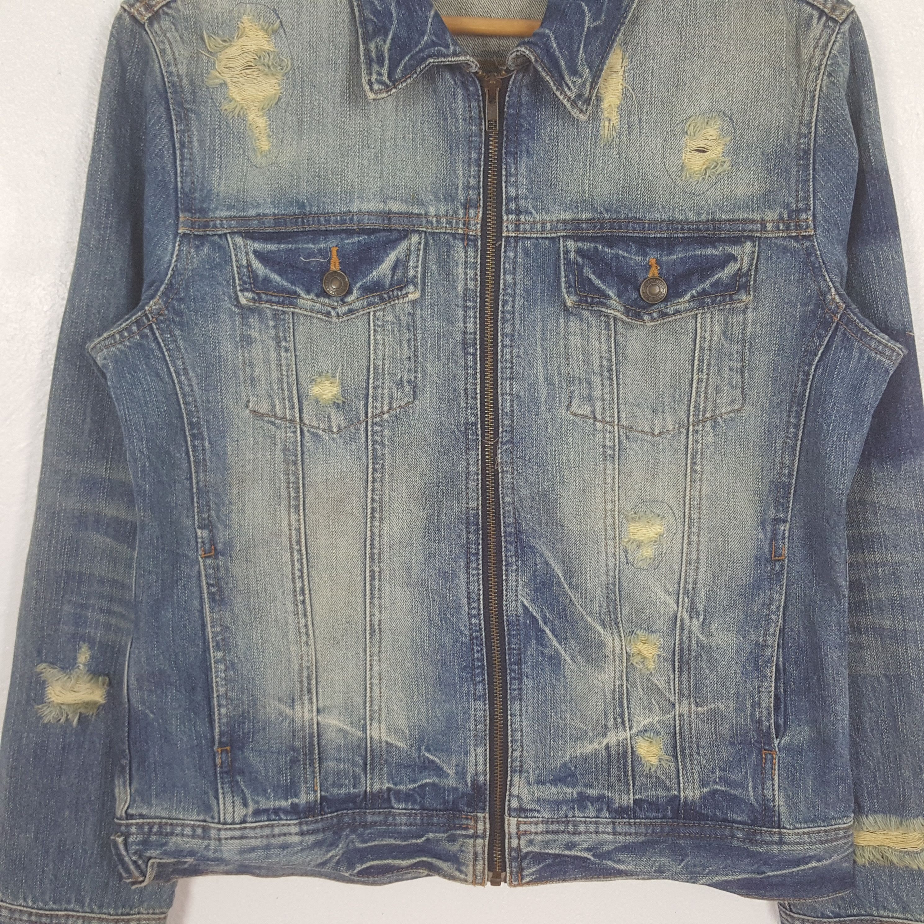 Levi's Vintage Levi's American Distressed Denim Jacket C321N3 Size US S / EU 44-46 / 1 - 2 Thumbnail