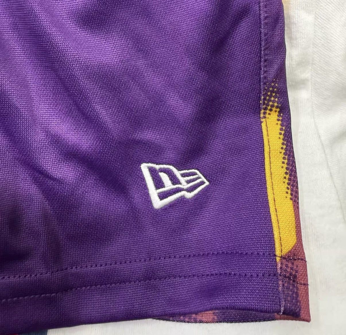New Era New Era NBA Los Angeles Lakers American Style Shorts J32 Size US 36 / EU 52 - 3 Thumbnail