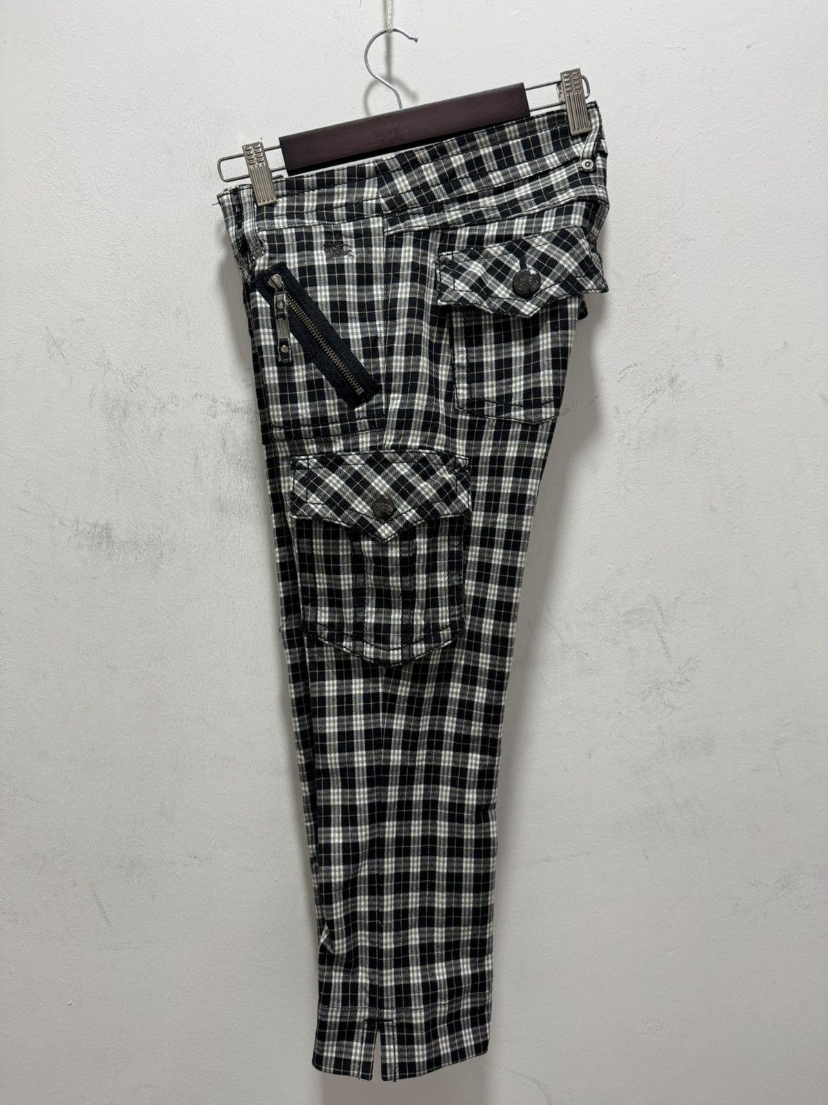Burberry BURBERRY LONDON BLUE LABEL TARTAN CROPPED SLIM TROUSERS Size 28" / US 6 / IT 42 - 10 Thumbnail