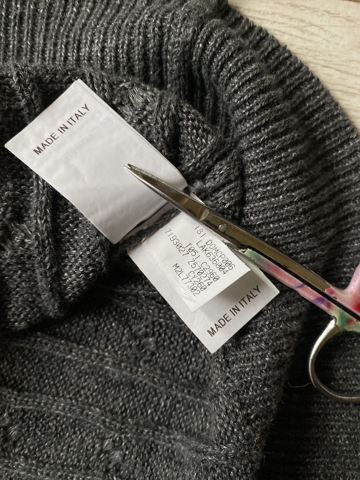 Brunello Cucinelli Brunello Cucinelli sweater v-neck linen/cotton knit Size US L / EU 52-54 / 3 - 13 Thumbnail