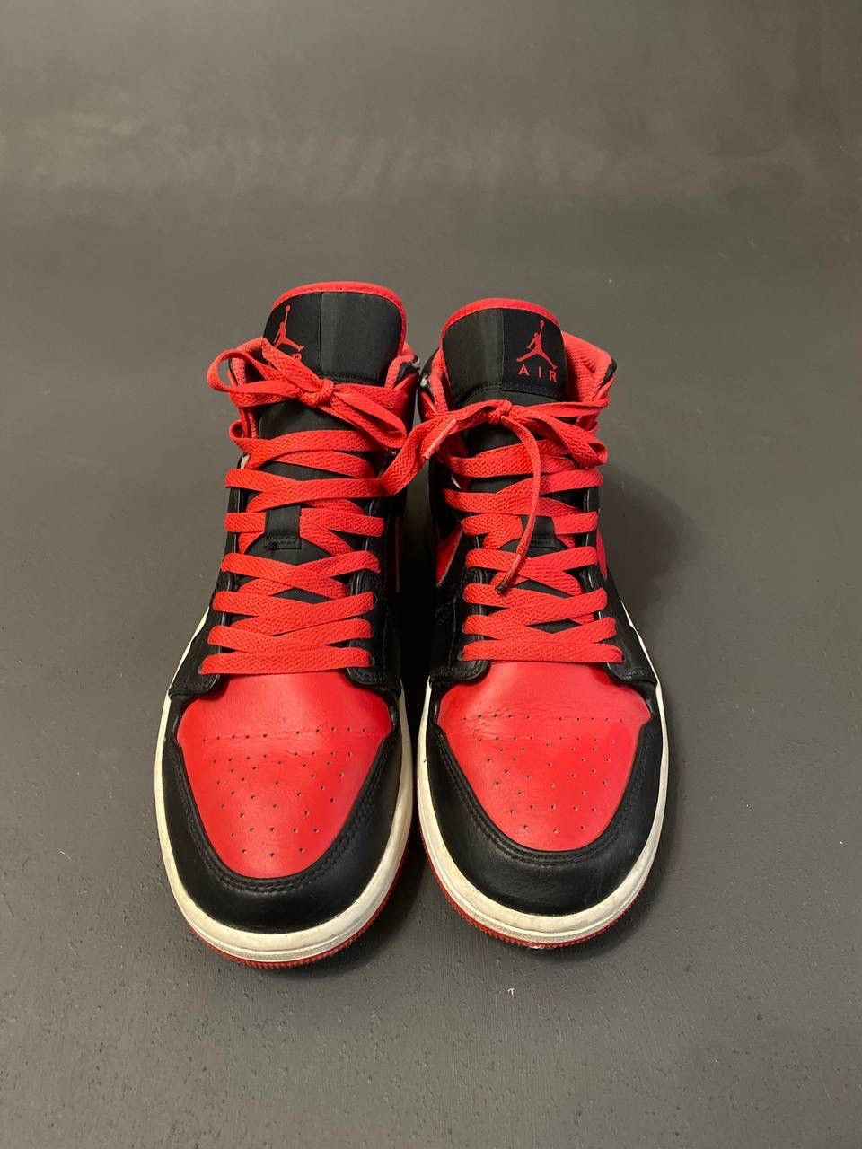 Jordan Brand Air Jordan 1 Mid Black Size US 9 / EU 42 - 2 Thumbnail