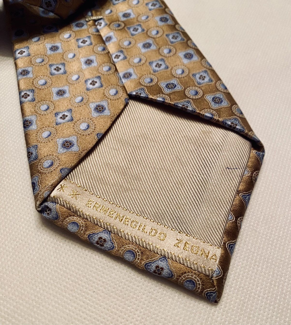 Ermenegildo Zegna Ermenegildo Zegna 🇮🇹 metallic gold/light blue ombré silk tie Size ONE SIZE - 7 Thumbnail