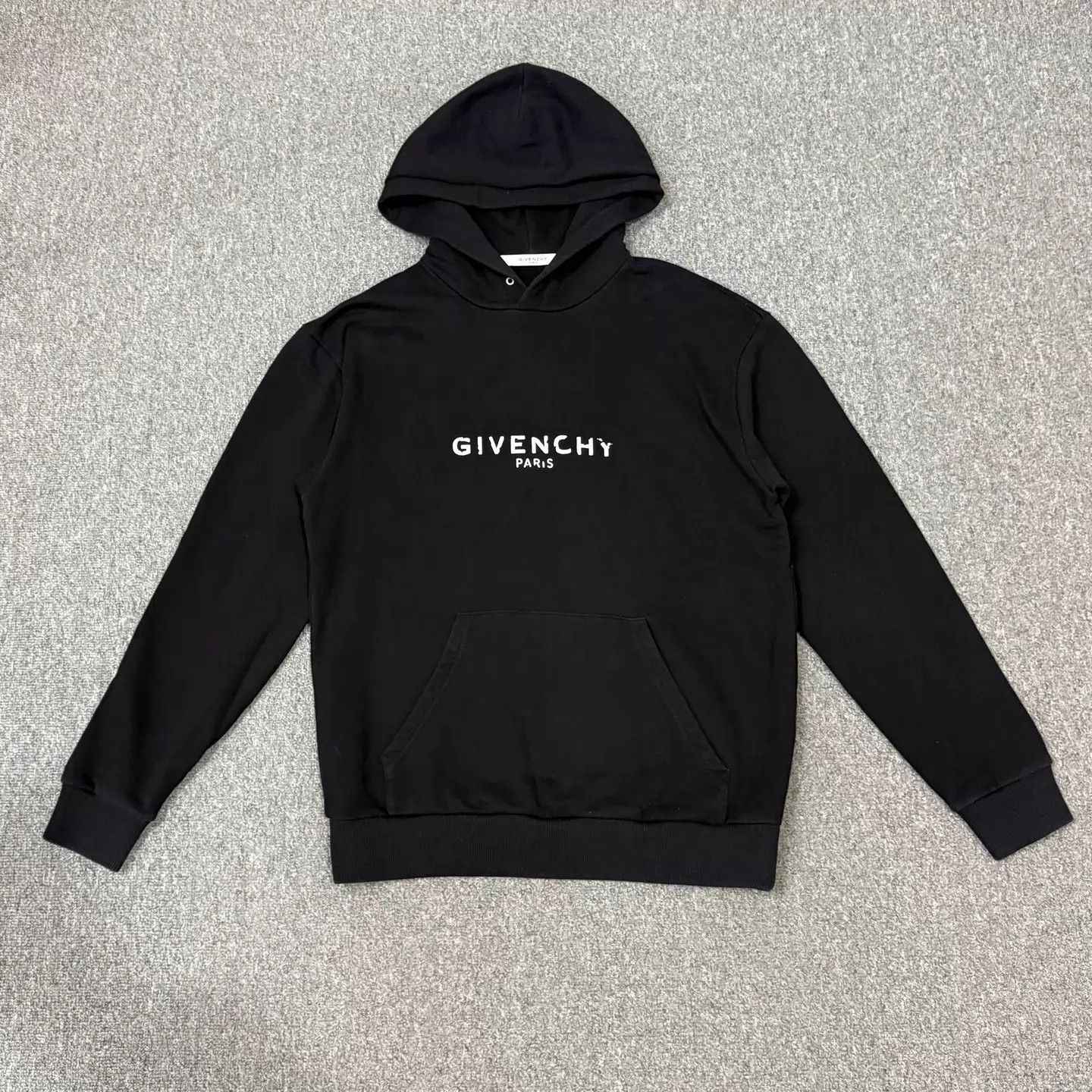 Givenchy Givenchy Black Logo Hoodie M 95 New Size US M / EU 48-50 / 2 - 1 Thumbnail