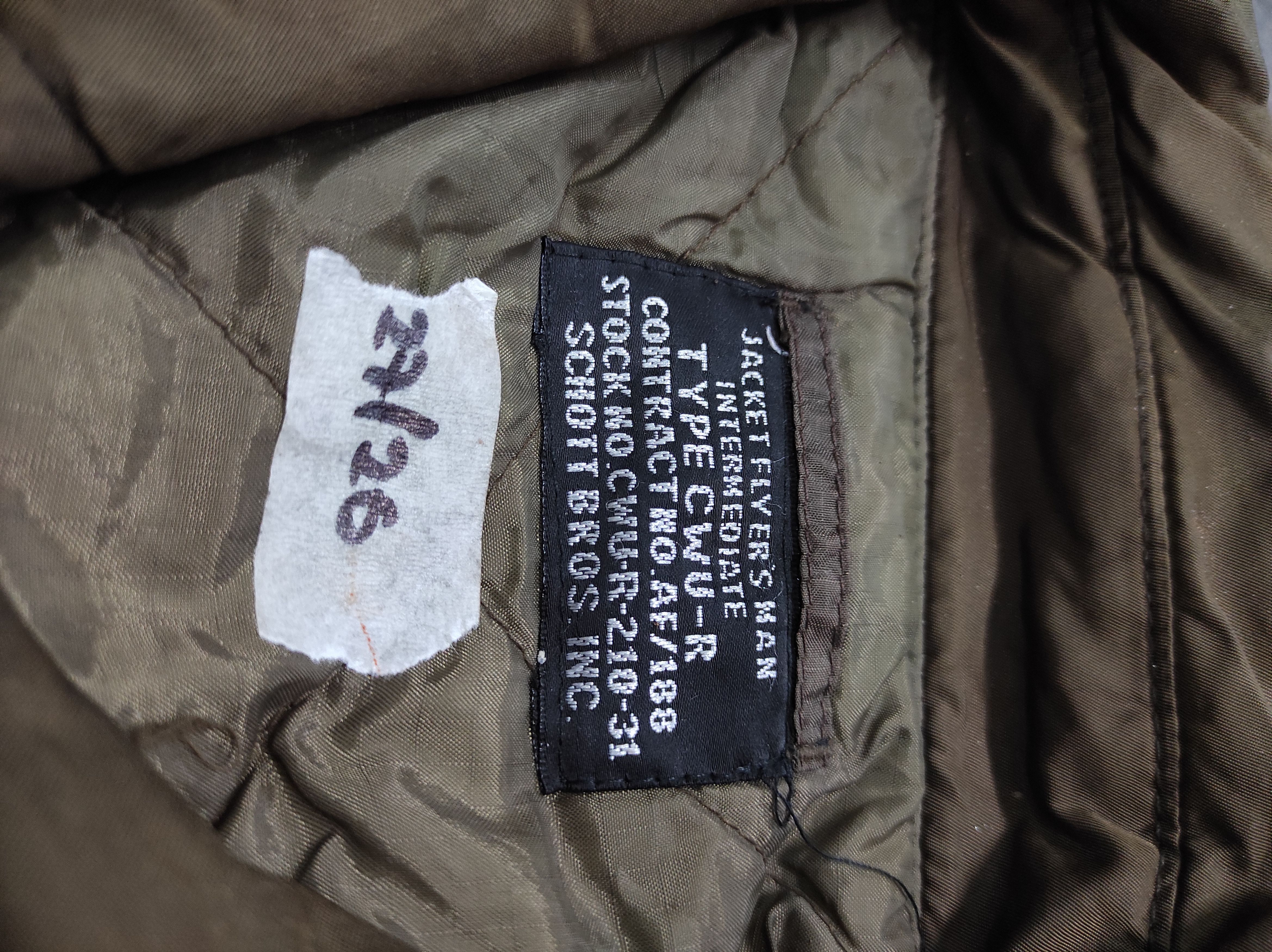 Schott SCHOTT CWU R VINTAGE FLYERS BOMBER JACKET DISTRESSED Size US XL / EU 56 / 4 - 23 Thumbnail