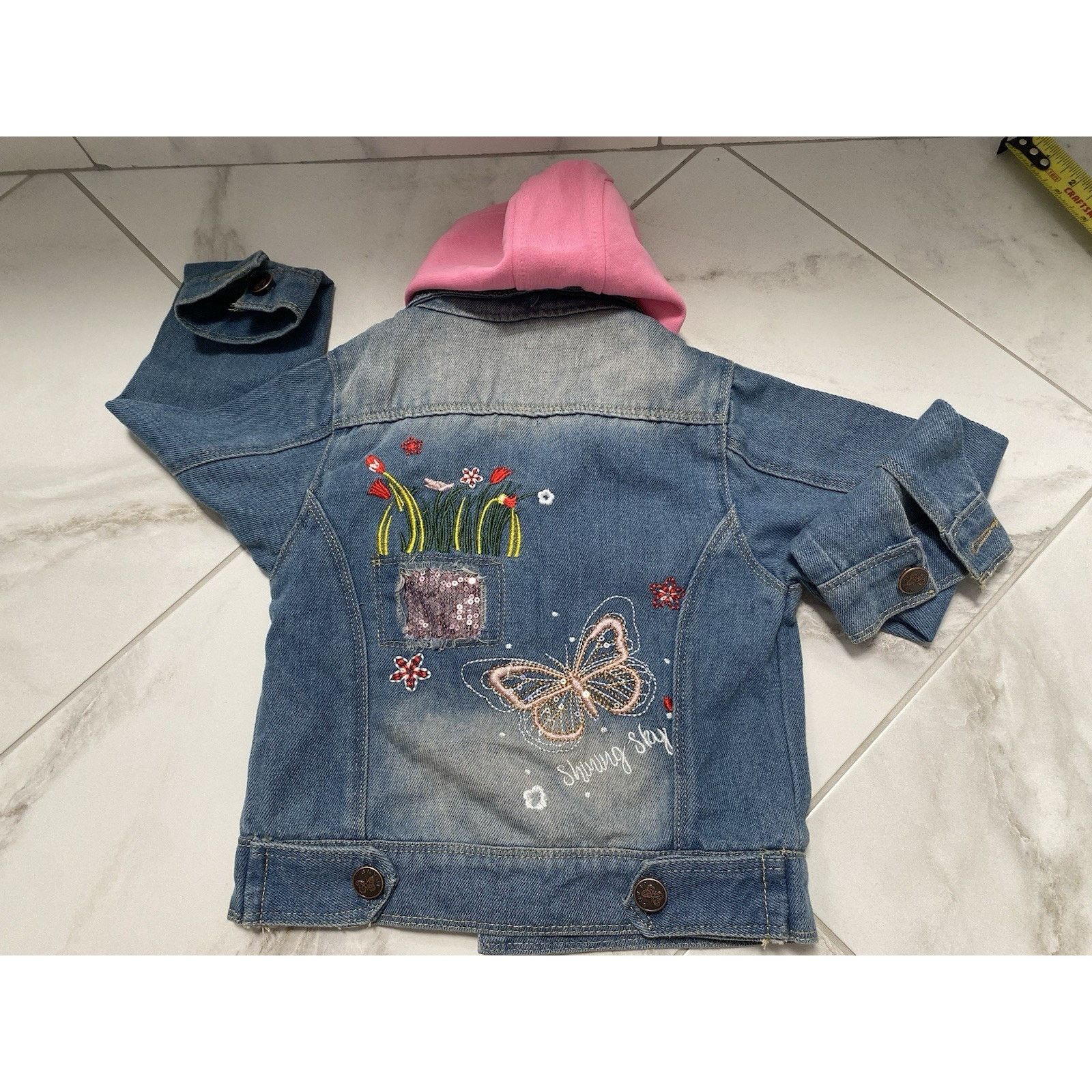 & Other Stories Peacolate denim jacket w/pink hood sz 2/3 yrs girls NWT Size XS / US 0-2 / IT 36-38 - 4 Thumbnail