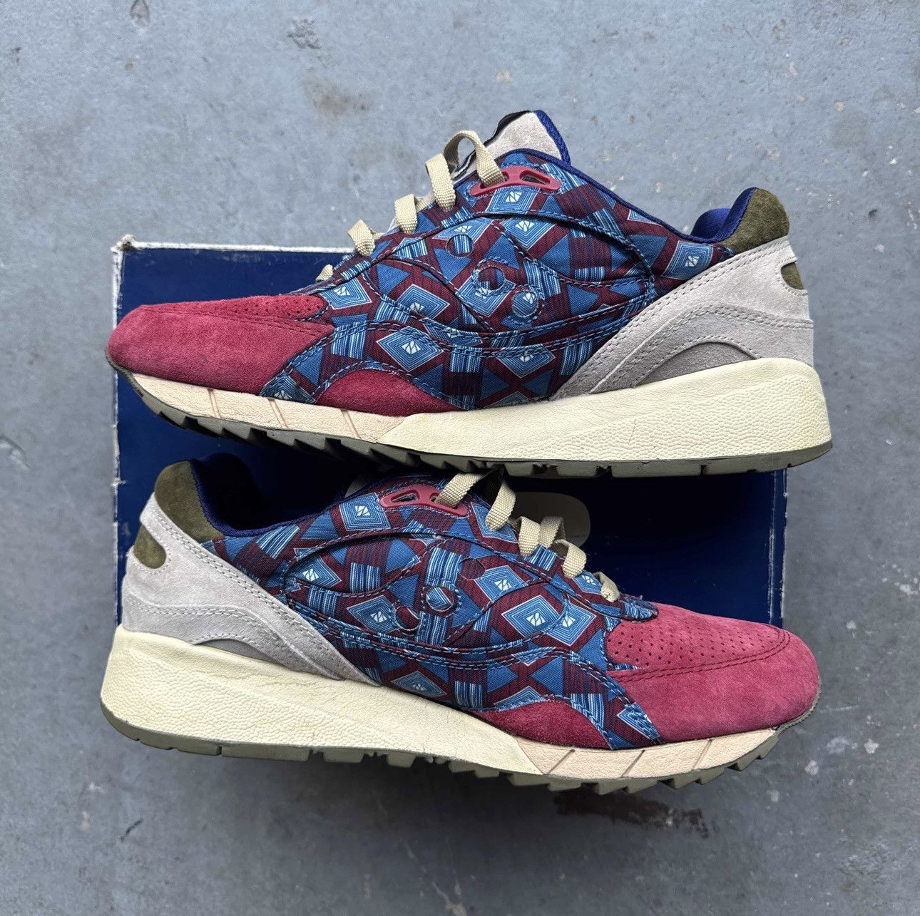 Bodega × Saucony Saucony Bodega x Shadow 6000 'Tribal' Size US 11 / EU 44 - 2 Thumbnail