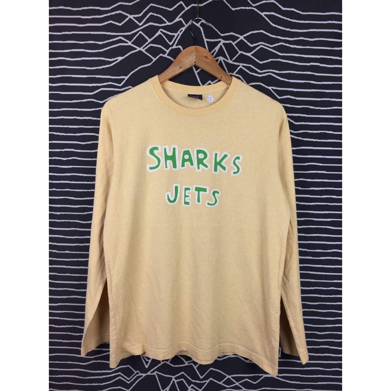 Keith Haring × Uniqlo Vtg Keith Haring Sharks Jets Uniqlo Longsleeve Tee Size US L / EU 52-54 / 3 - 1 Thumbnail
