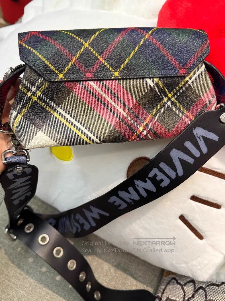 Vivienne Westwood Vivienne Westwood size os Wide Belt Plaid Bag Size ONE SIZE - 5 Thumbnail
