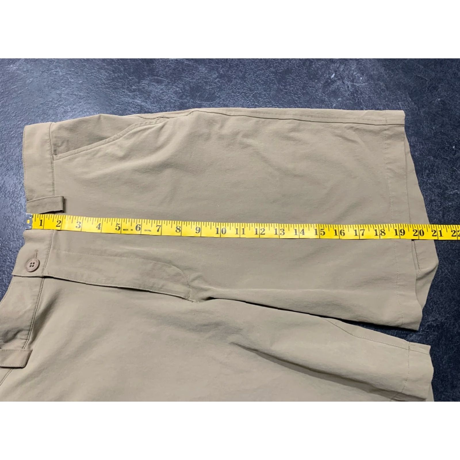 Under Armour Under Armour Men’s Golf Shorts Sz 32 Beige Nylon Blend Bermuda Casual Regular Mens Size US 32 / EU 48 - 5 Thumbnail