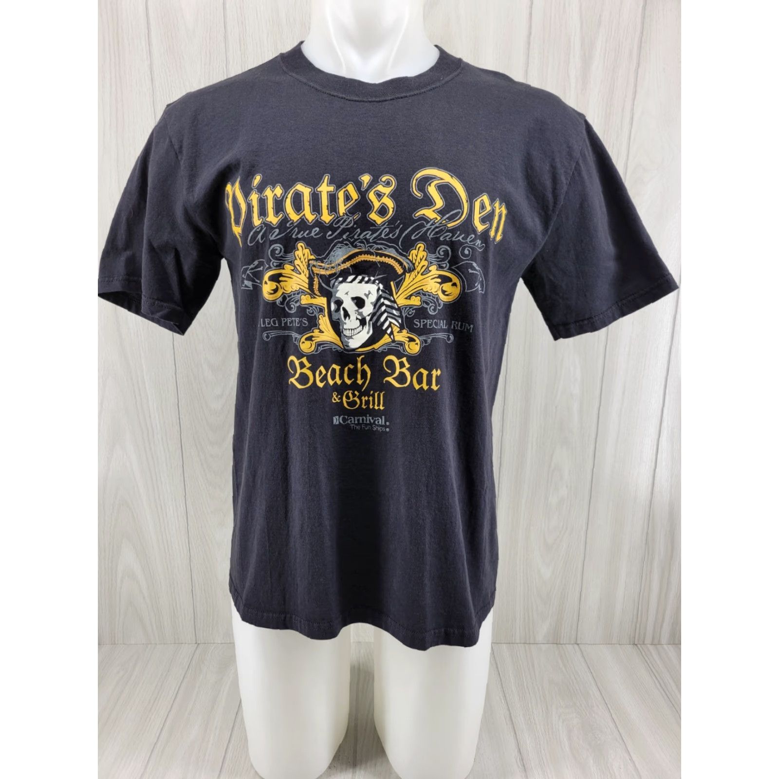 Vintage VINTAGE Carnival Pirates Den Beach Bar Carnival Cruise Black Short Sleeve T-Shirt L Men 90s Size US L / EU 52-54 / 3 - 2 Thumbnail