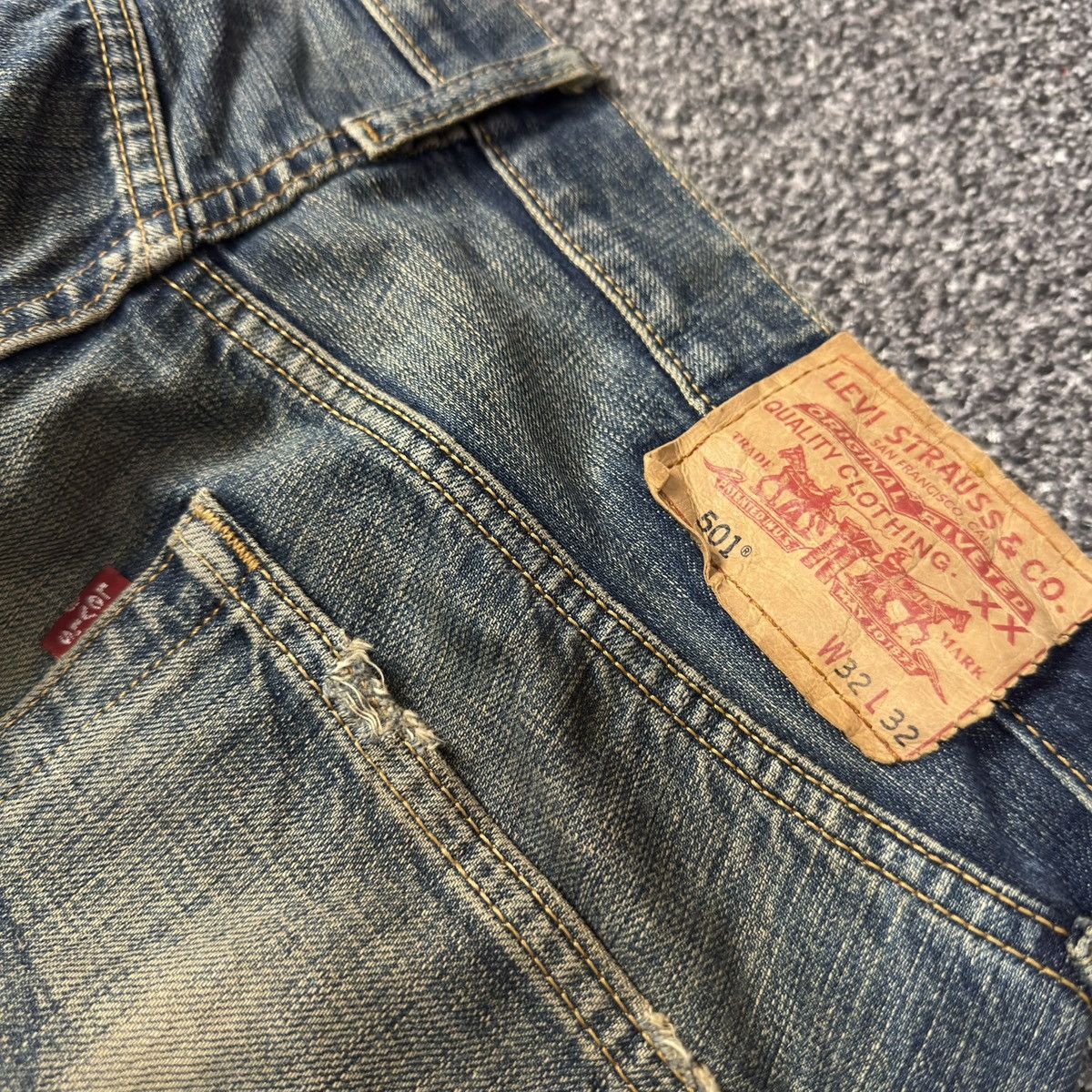 Levi's Vintage 2005 Levis 501 Distressed Denim W32 Size US 32 / EU 48 - 8 Thumbnail
