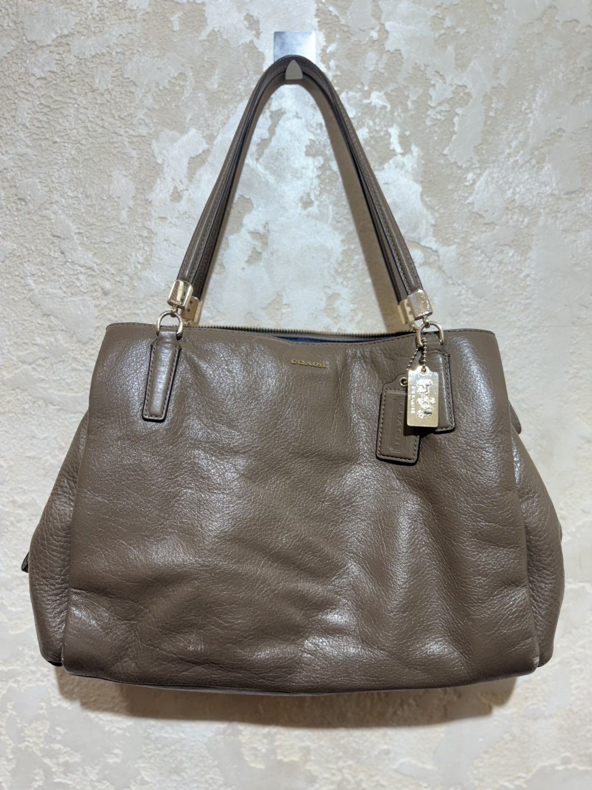 Coach Madison Leather Phoebe Shoulder Bag Ligth Gold Tan, Women's