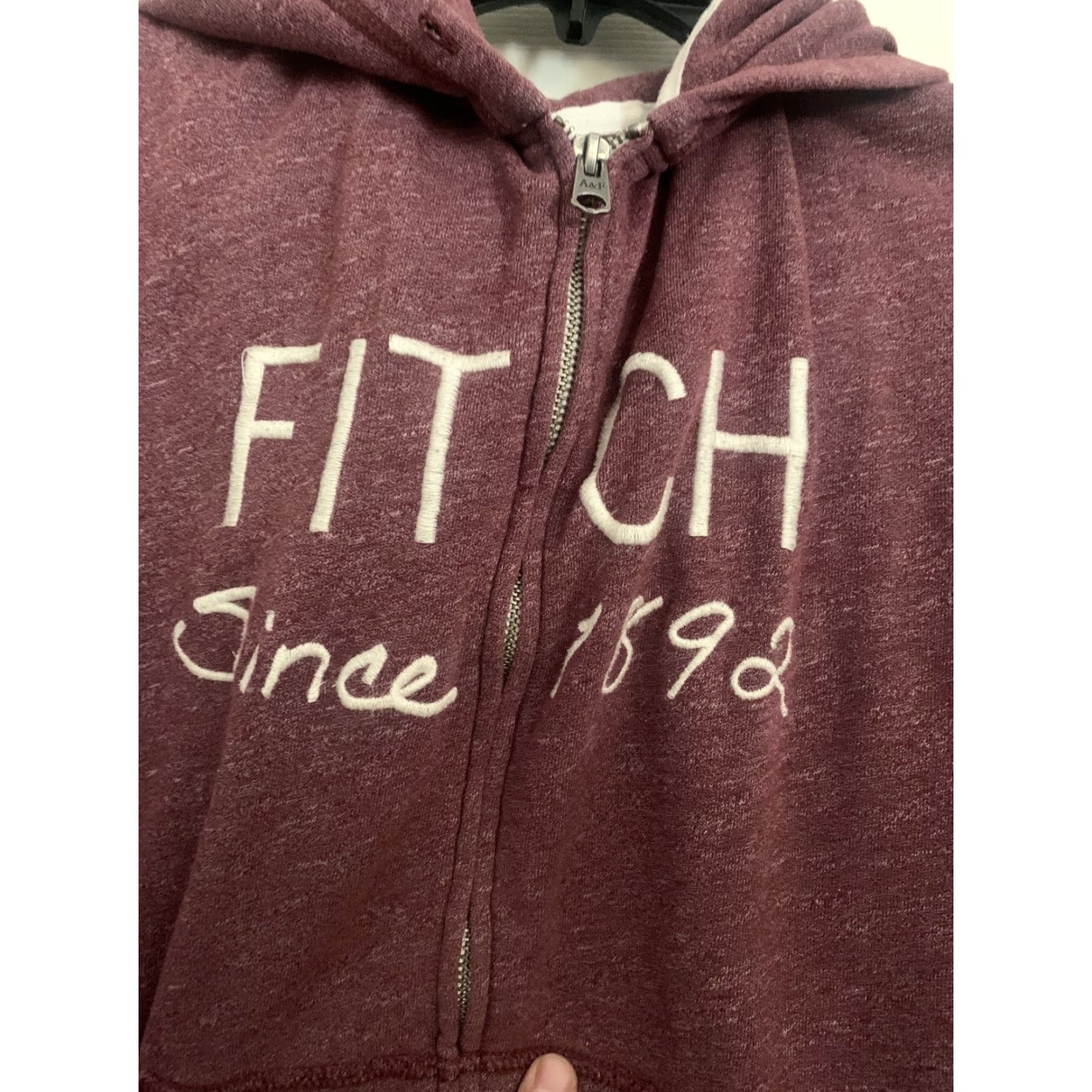 Abercrombie & Fitch VINTAGE Abercrombie & Fitch Burgundy ZIP UP Hoodie Women's Medium Slim Full Zip Hooded Activewear Logo Knit, Brown Fitch Theme, All Seasons Size M / US 6-8 / IT 42-44 - 2 Thumbnail