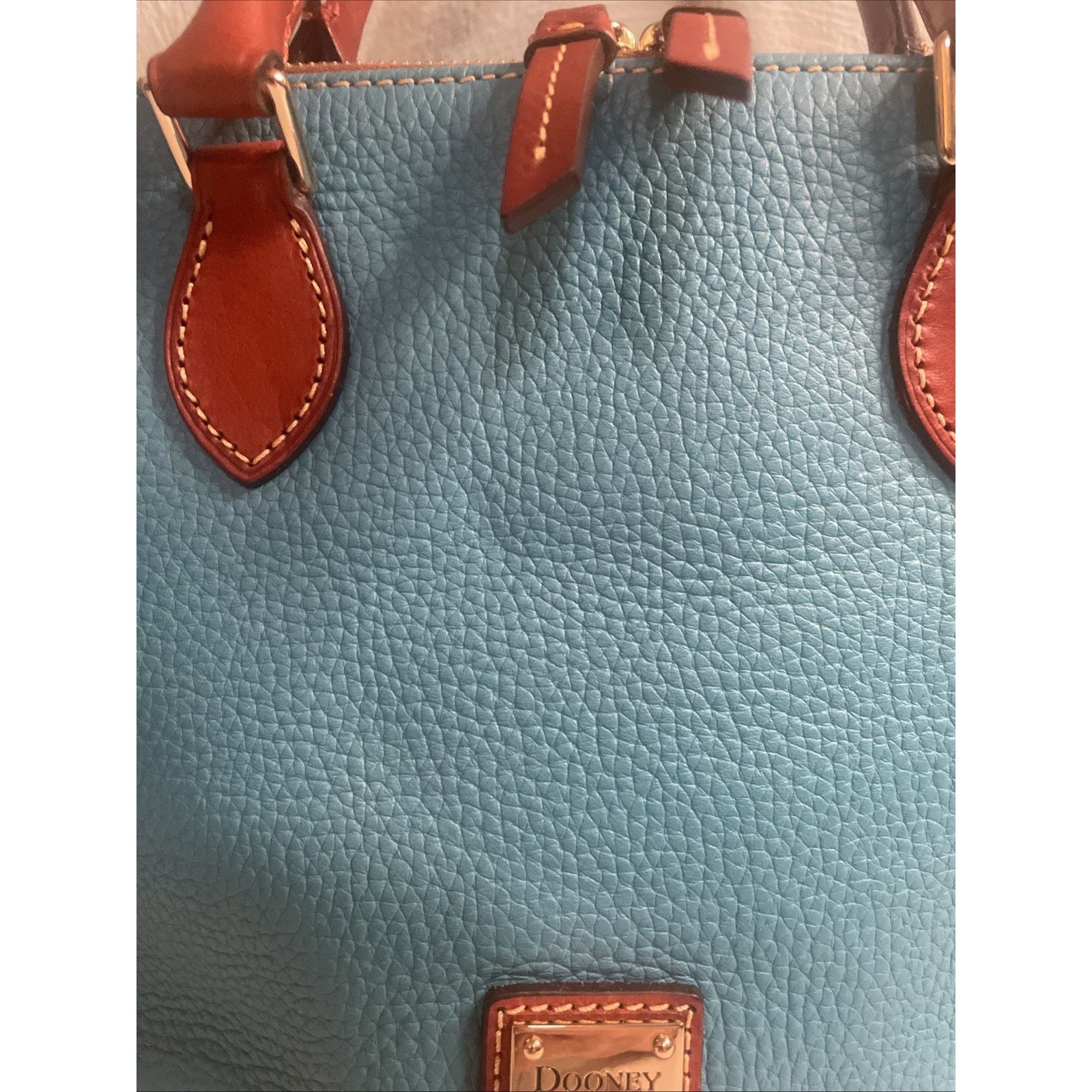 Dooney & Bourke Dooney & Bourke Pebble Grain Zip Satchel in Calypso - EUC Size ONE SIZE - 2 Thumbnail