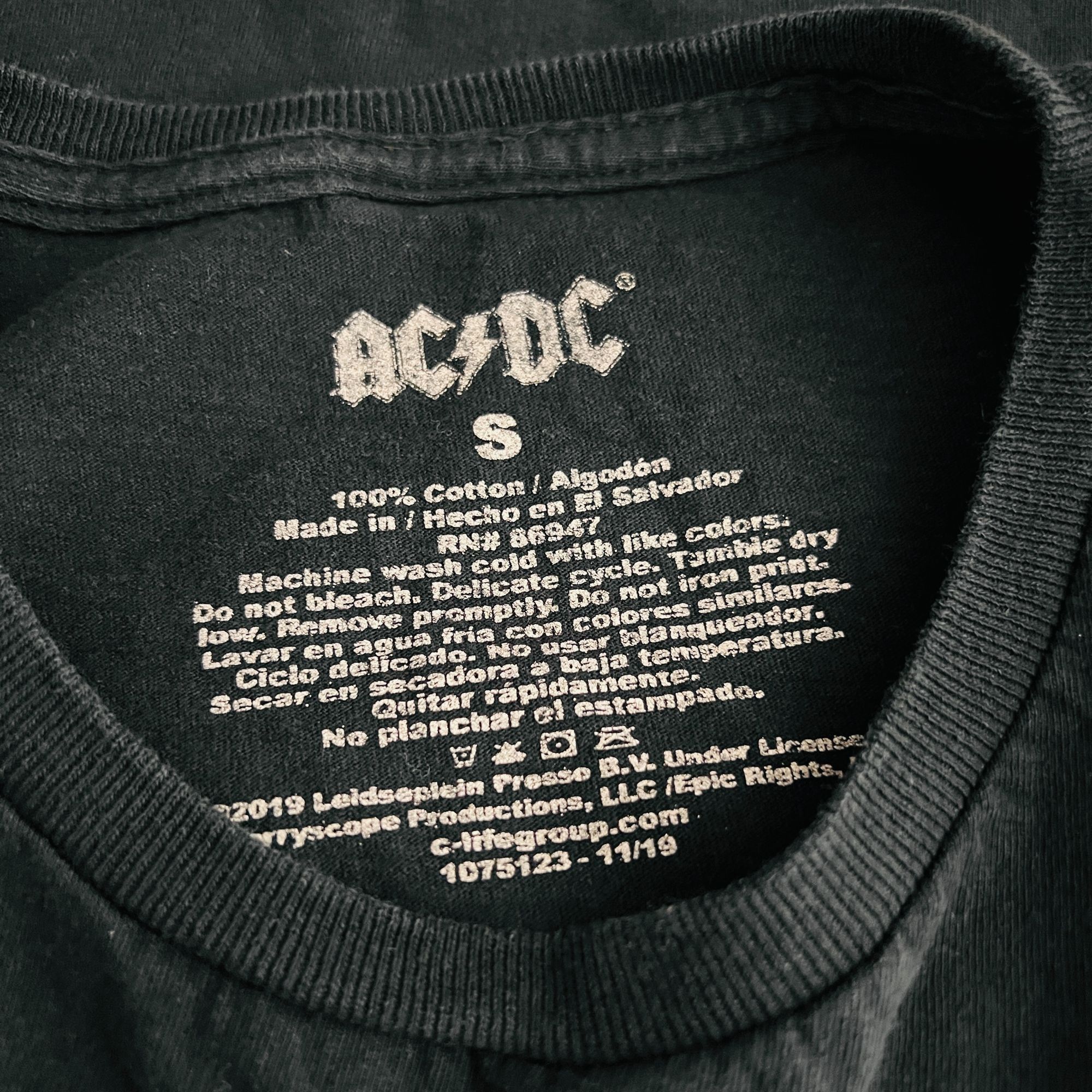Other AC/DC Back In Black Album Small T-Shirt Shirt Size US S / EU 44-46 / 1 - 5 Thumbnail