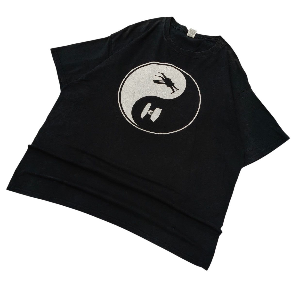 Star Wars Vintage STAR WARS X-Wing vs TIE Fighter Yin Yang Tee Size US XL / EU 56 / 4 - 4 Thumbnail