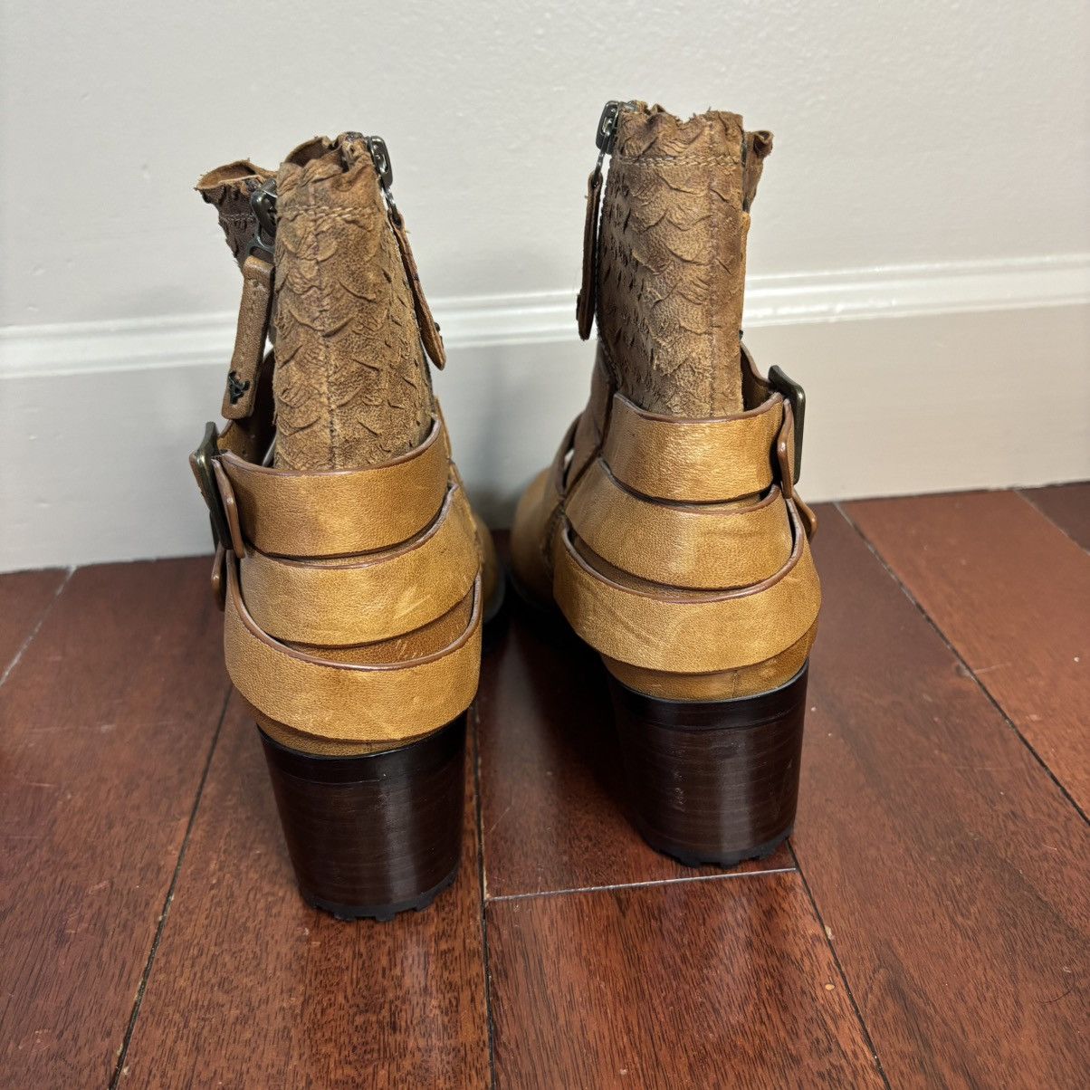 Trask H.S. Trask 7M Leather Mallory Boot Block Heel Ankle Booties Size US 7 / IT 37 - 4 Thumbnail