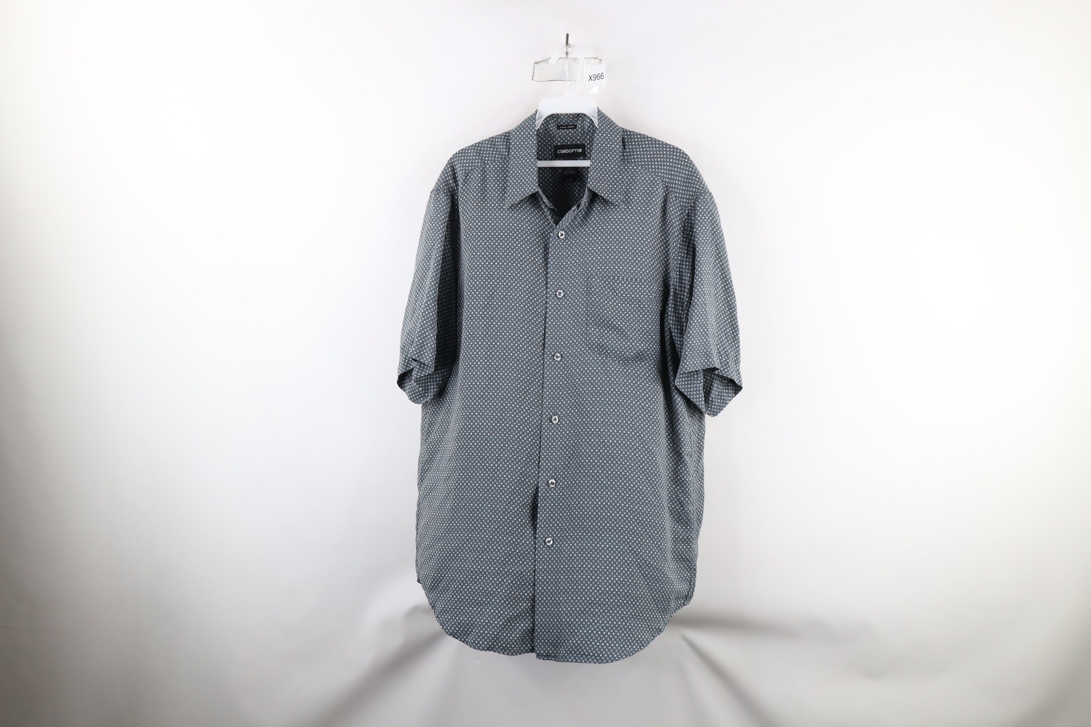 Vintage Vintage 90s Streetwear Silk Short Sleeve Button Shirt Size US M / EU 48-50 / 2 - 1 Thumbnail