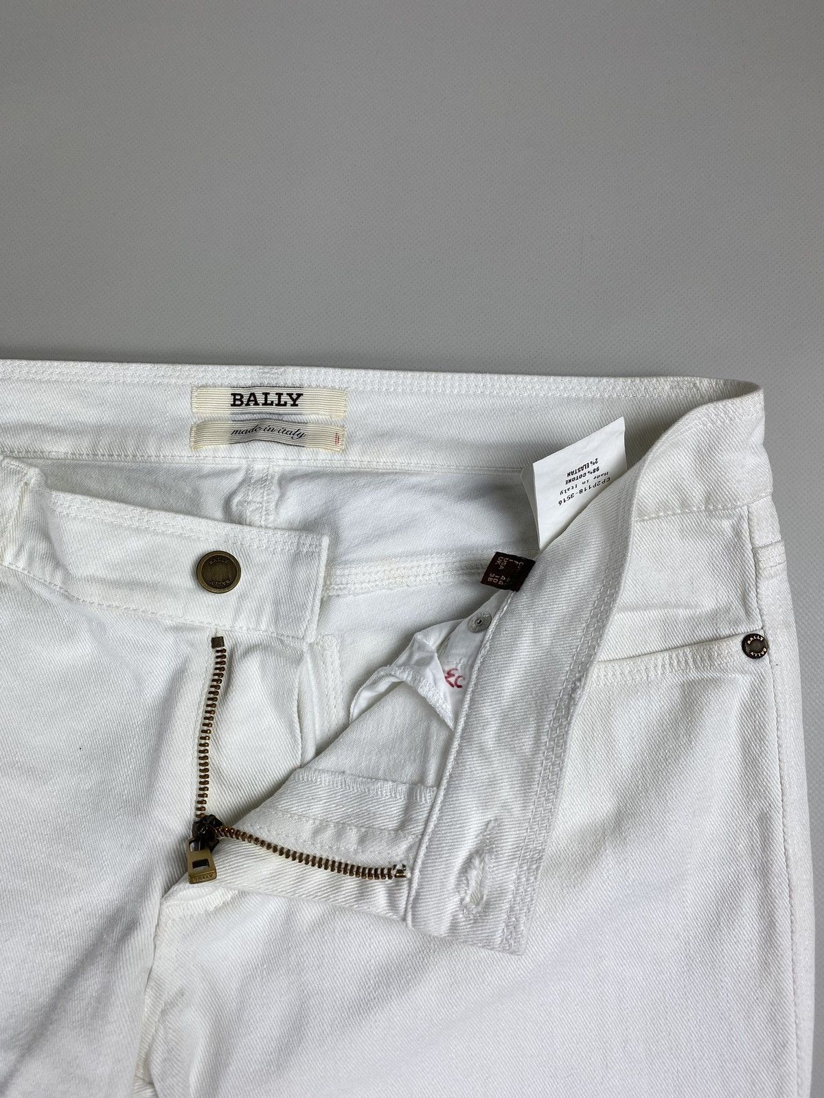 Bally Bally Ladies denim jeans size US 10 IT 44 white Size 32" / US 10 / IT 46 - 17 Thumbnail
