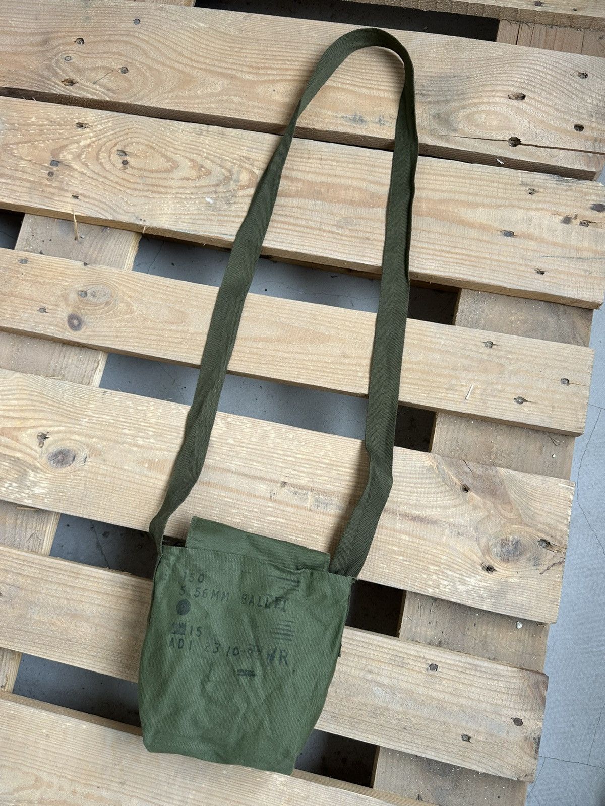 Vintage Vintage 90s 5.56mm F1 Ball Khaki Ammo Shoulder Bag Size ONE SIZE - 5 Thumbnail