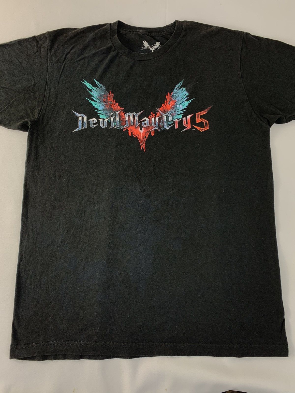 The Game Devil May Cry 5 Fantasy Action Game Big Logo Tee Size US L / EU 52-54 / 3 - 3 Thumbnail