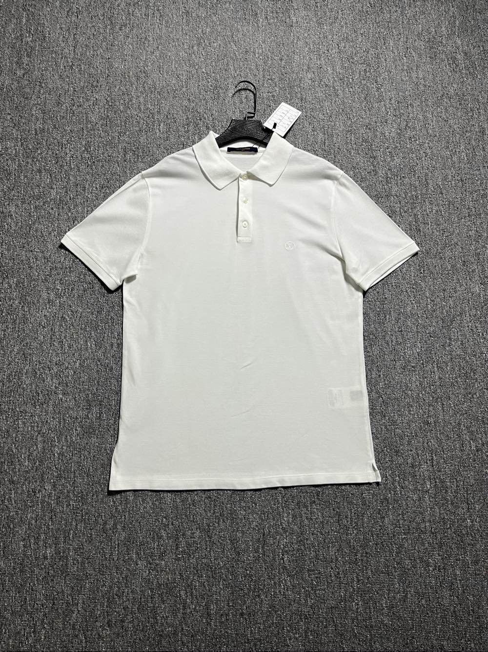 Louis Vuitton Louis Vuitton Logo Embroidered Polo Size M Size US M / EU 48-50 / 2 - 1 Thumbnail