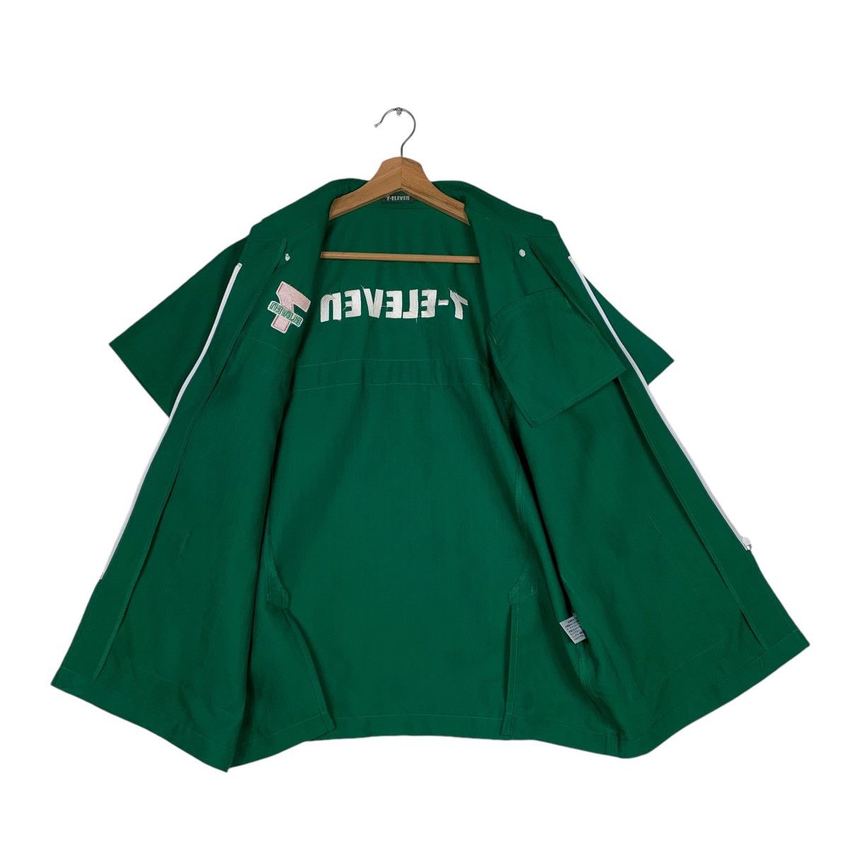 Japanese Brand Vintage 7 Eleven Japan Uniform Zipper Shirt Size US L / EU 52-54 / 3 - 11 Thumbnail