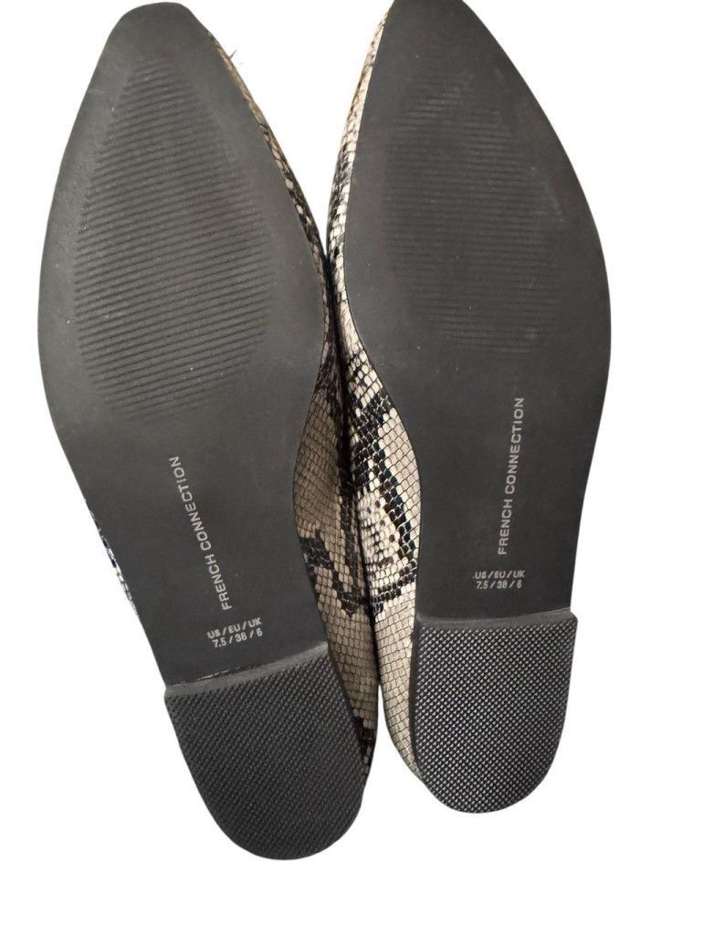 French Connection French Connection Jaymey Snake Print Flats Size US 7.5 / IT 37.5 - 6 Thumbnail