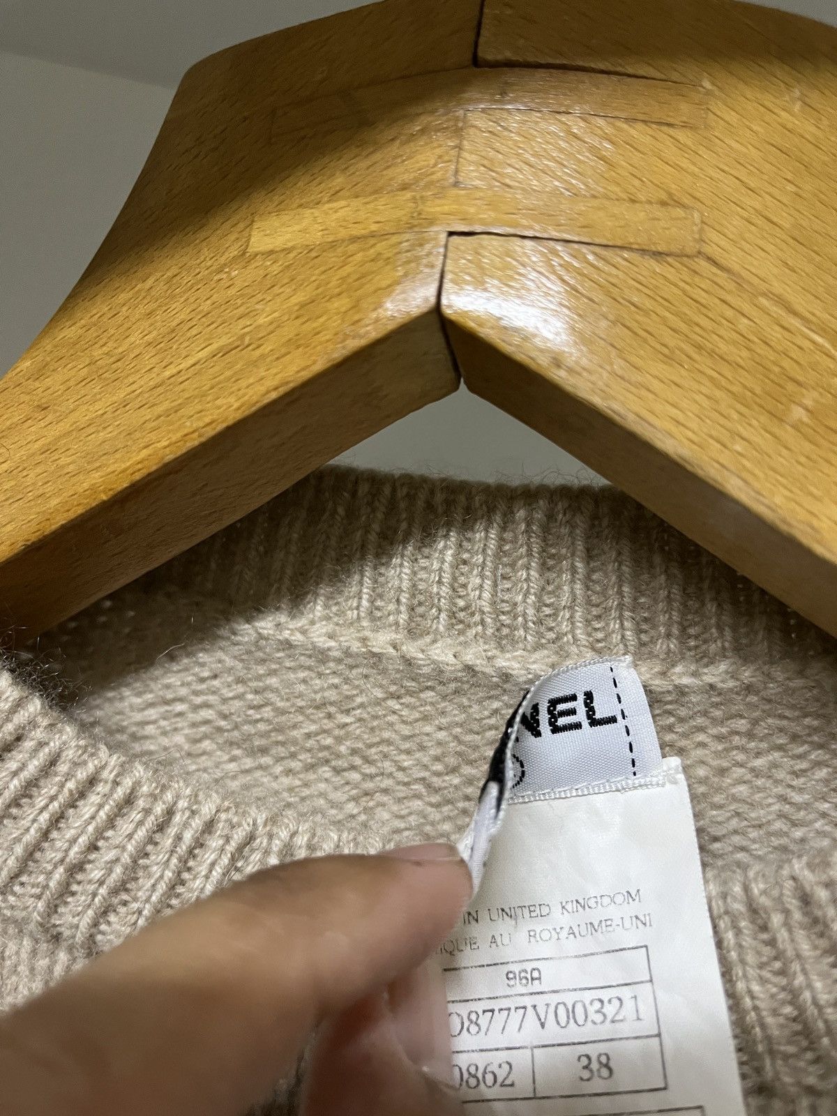 Chanel Chanel Vintage Cashmere Knit Sweater Size XS / US 0-2 / IT 36-38 - 5 Thumbnail