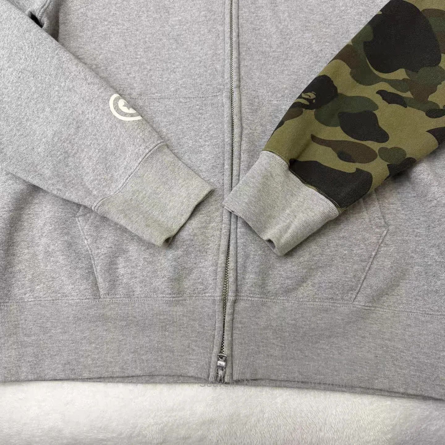 Bape Gray Camo Shark Zip. Size US M / EU 48-50 / 2 - 2 Thumbnail