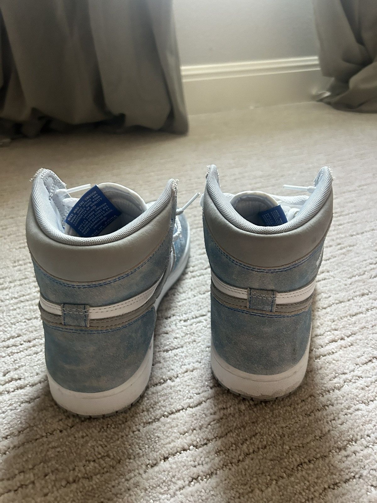 Jordan Brand Jordan 1 Retro OG Hyper Royal Size US 10 / EU 43 - 4 Thumbnail