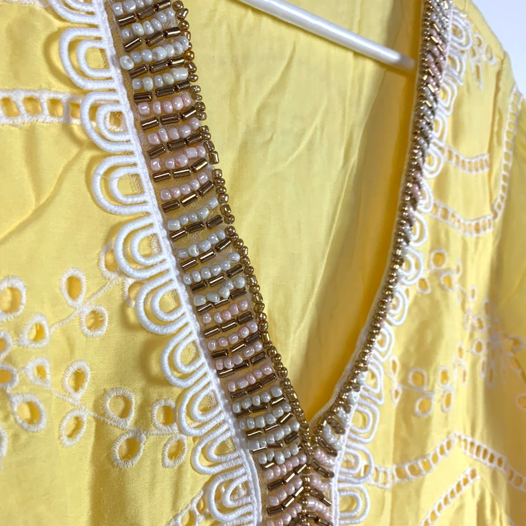Boston Proper Boston Proper Dress Sundress Tank Dress Beaded V-Neck Yellow White Eyelet Short XS Womens XS Size 26" / US 2 / IT 38 - 2 Thumbnail