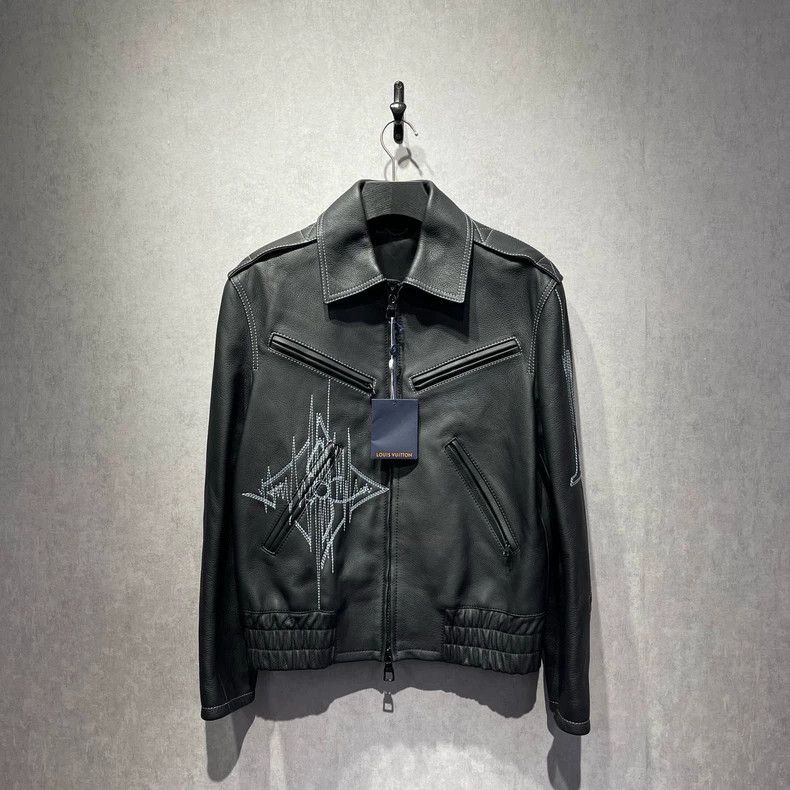 Louis Vuitton Louis Vuitton Open thread logo cowhide jacket Size US S / EU 44-46 / 1 - 1 Thumbnail