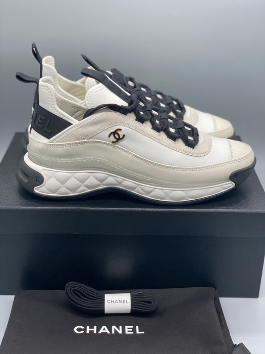 Chanel Chanel Calfskin velvet/Mixed Fibers Sneakers sz. 10us (40eu