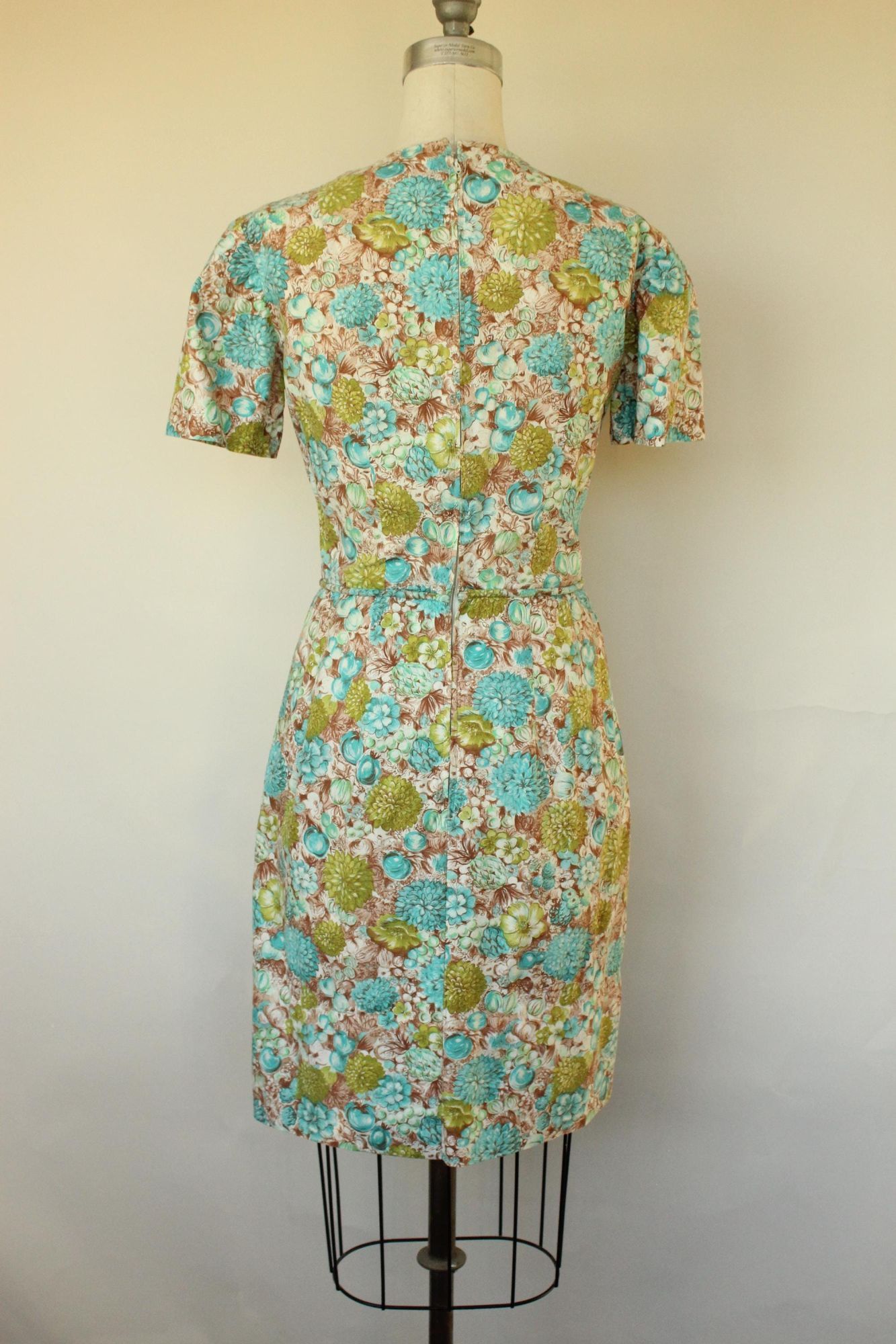 Vintage Vintage 1960s Wiggle Dress, Green and Blue and Brown Floral Size M / US 6-8 / IT 42-44 - 10 Thumbnail