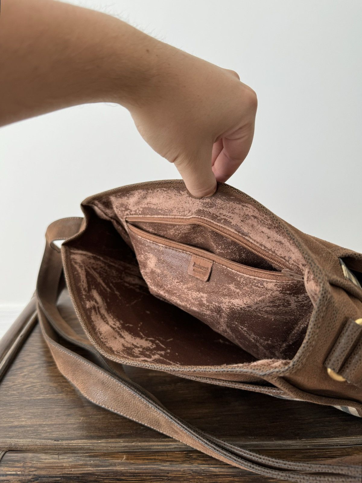 Burberry × Vintage Vintage 80s Burberrys Nova Check Leather/Canvas Shoulder Bag Size ONE SIZE - 9 Thumbnail
