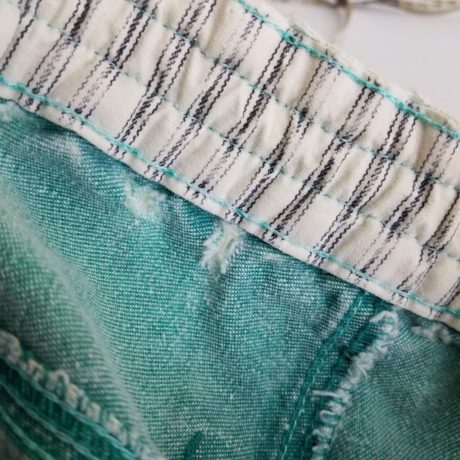 UNIONBAY Vtg UnionBay Buckle Back High Waist Acid Bleached Jeans Pant Size 33" - 9 Thumbnail