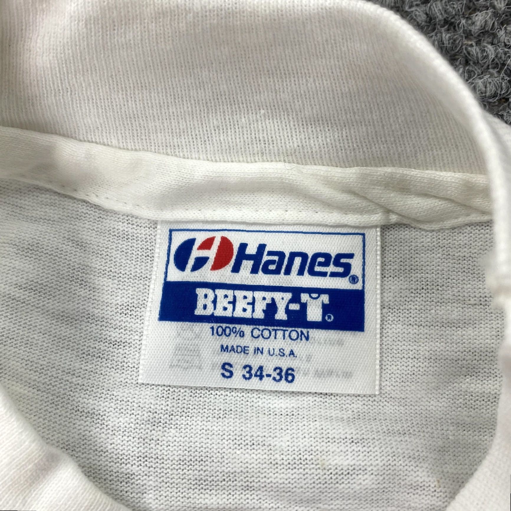 Hanes VINTAGE Greenpeace Shirt Mens Small Crew Neck Short Sleeve 80s USA White Graphic Print Animals Nature Mens S Size US S / EU 44-46 / 1 - 5 Thumbnail