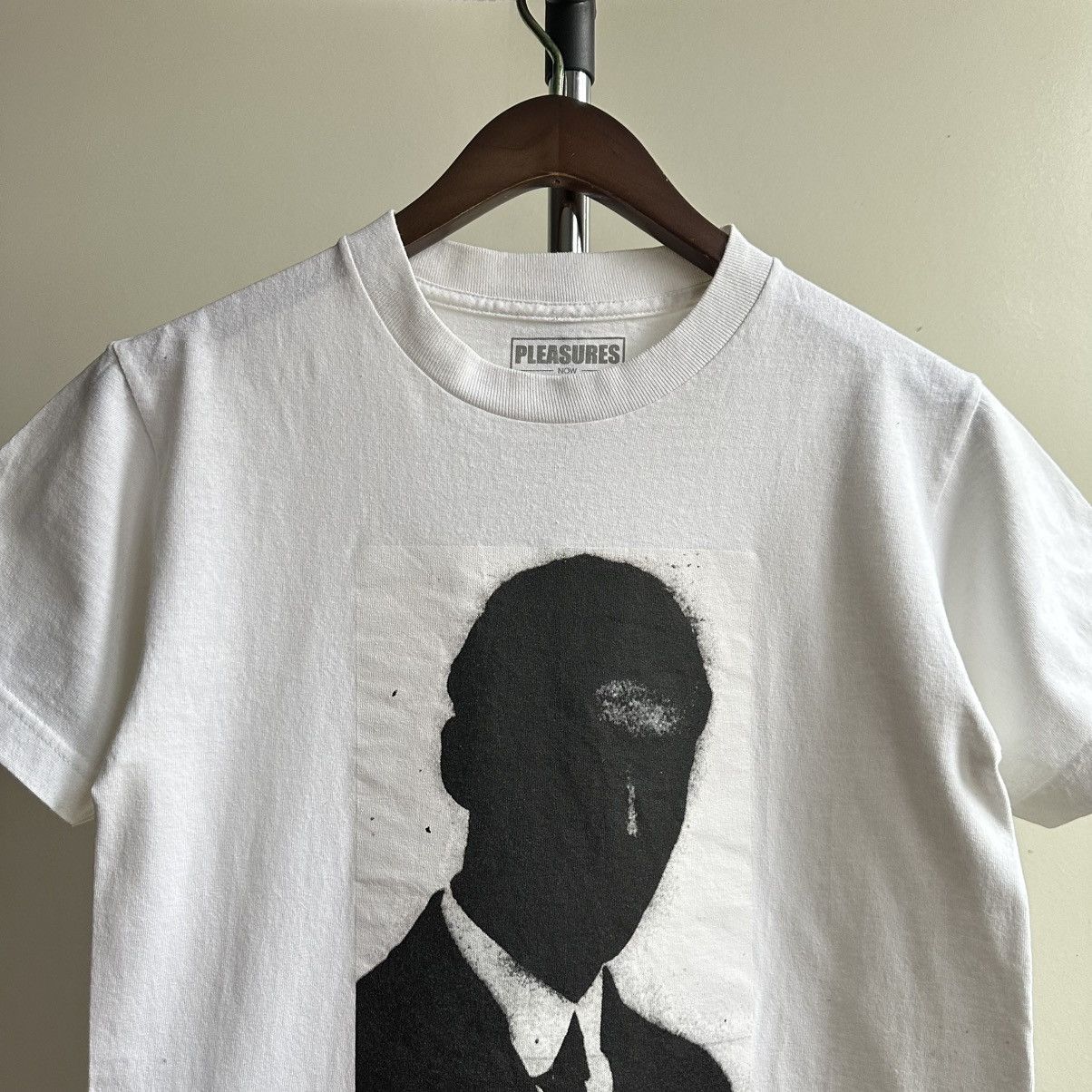 Pleasures PLEASURES GHOST TEE Size US S / EU 44-46 / 1 - 2 Thumbnail