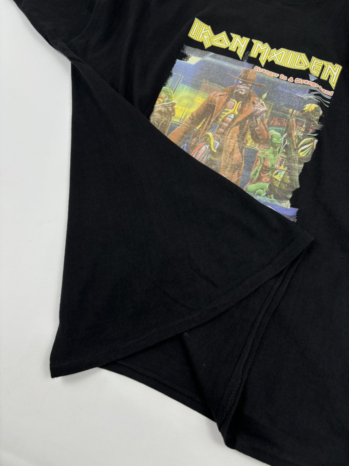 Iron Maiden × Metallica × Pink Floyd RARE 1986 IRON MAIDEN Derek Riggs USA Stranger In A Strange Land Rock T-Shirt M Size US M / EU 48-50 / 2 - 18 Thumbnail