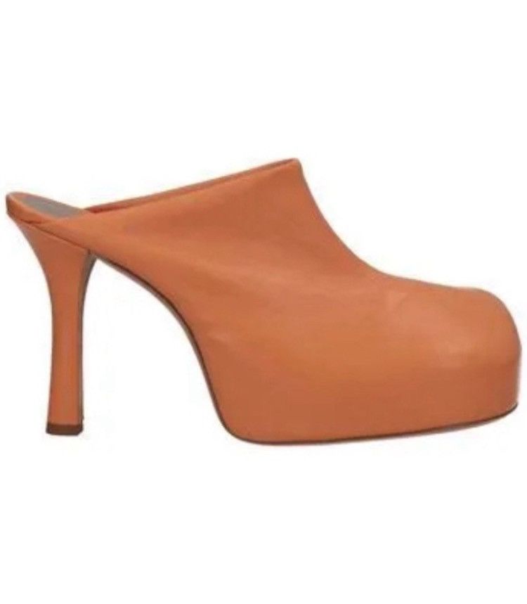 Bottega Veneta BOTTEGA VENETA MULE/CLOG (LAMBSKIN) Size US 9 / IT 39 - 1 Thumbnail