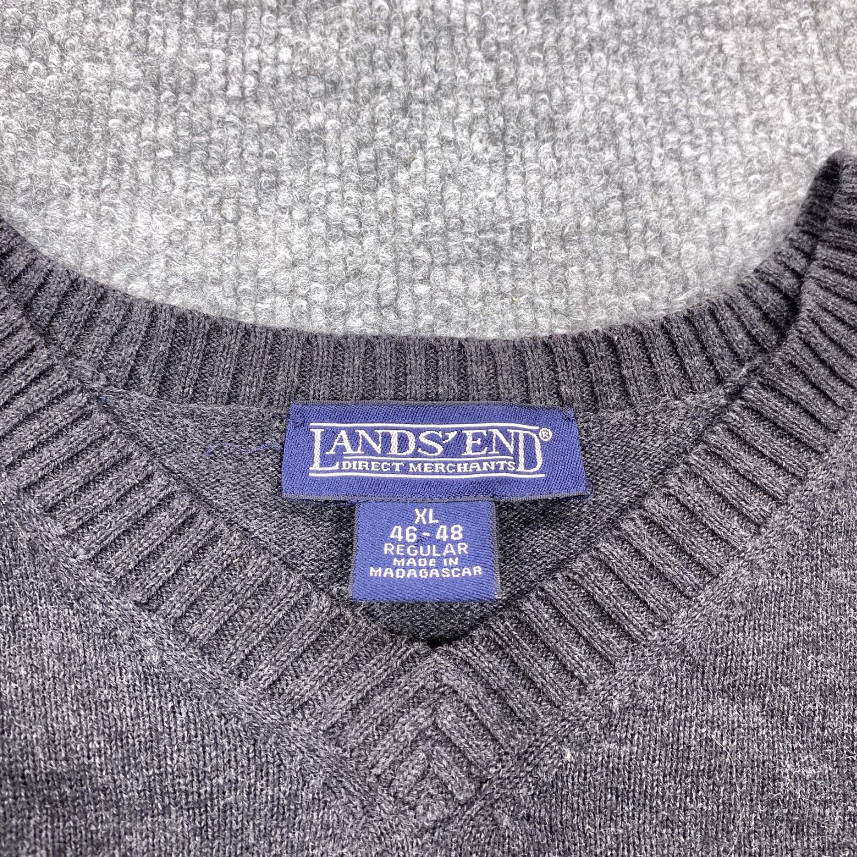 Lands' End Lands' End Mens XL Gray V-Neck Cotton Pullover Sweater Lightweight Madagascar Pullover Knit Casual Fall Mens Size US XL / EU 56 / 4 - 2 Thumbnail