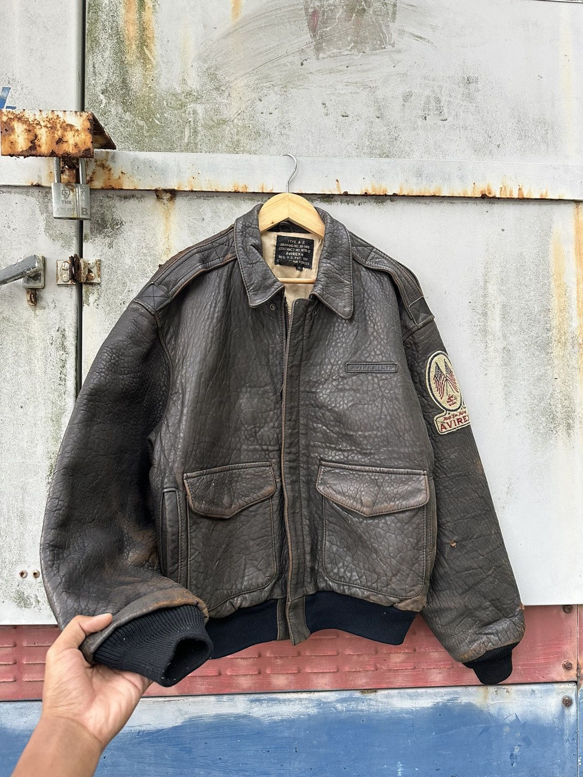 Avirex 🪖Vintage THRASHED A-2 Avirex Leather Aviator Bomber Jacket Size US M / EU 48-50 / 2 - 3 Thumbnail