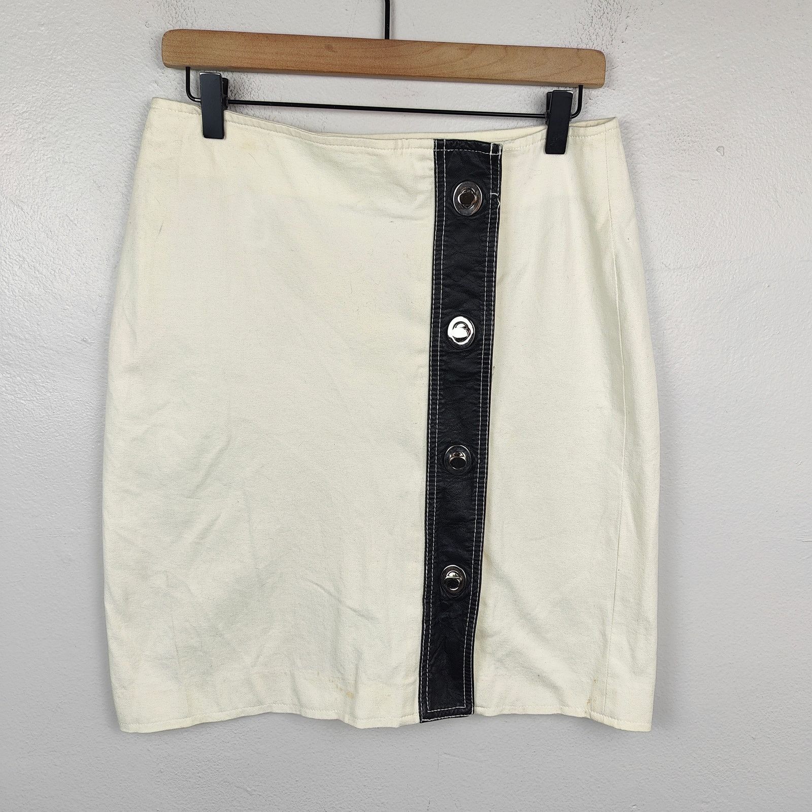 Other Vintage Y2K Michael Michael Kors Leather Swivel Lock Skirt Size 28" / US 6 / IT 42 - 1 Thumbnail
