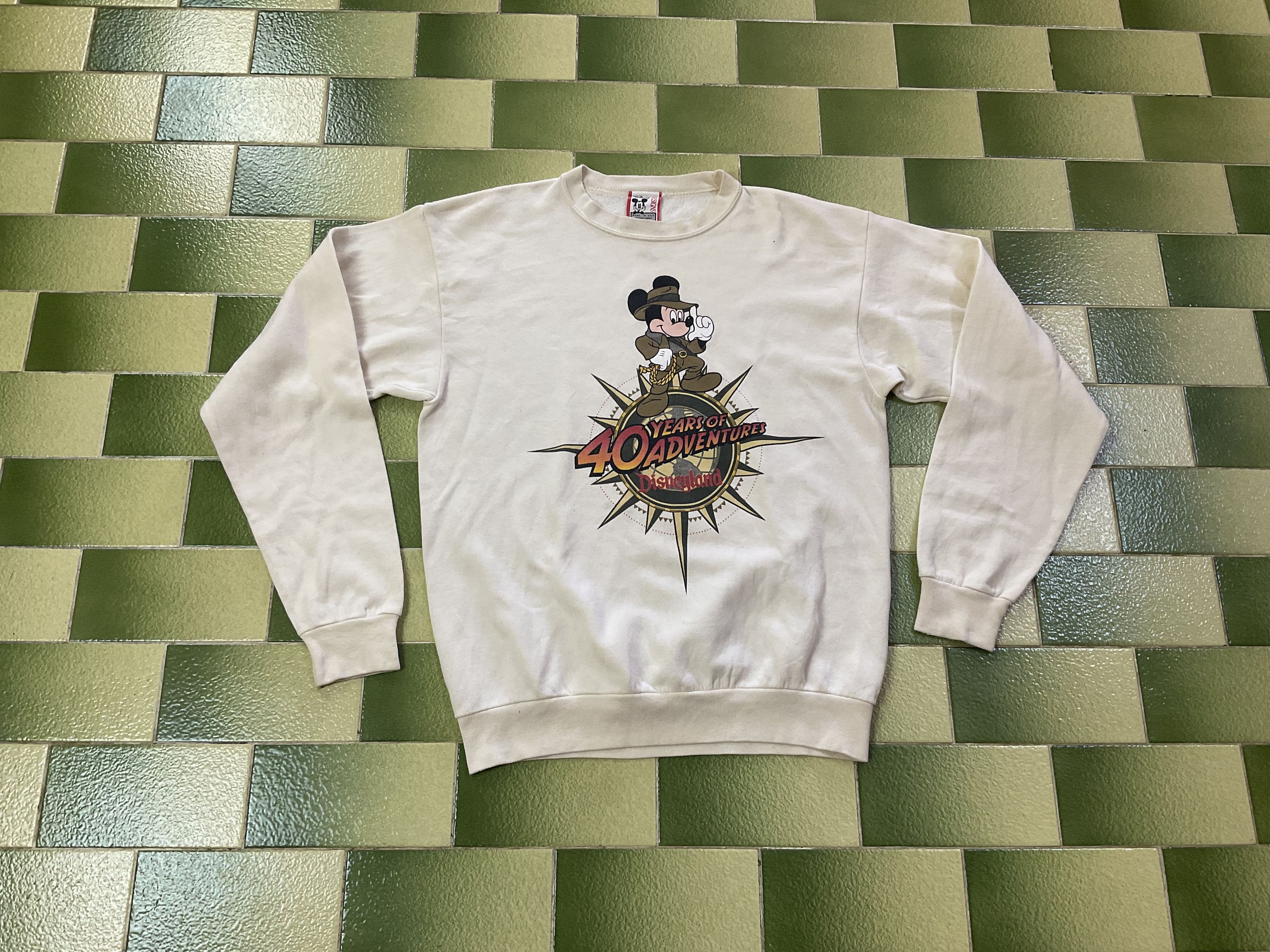 Disney Vintage 90s Mickey Mouse 40 Years of Adventure Sweatshirt Size US M / EU 48-50 / 2 - 1 Thumbnail
