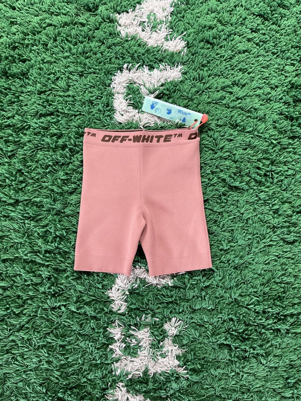 Off-White Off-White Nude Brown/Pink Women's Shorts Size 27" / US 4 / IT 40 - 1 Thumbnail