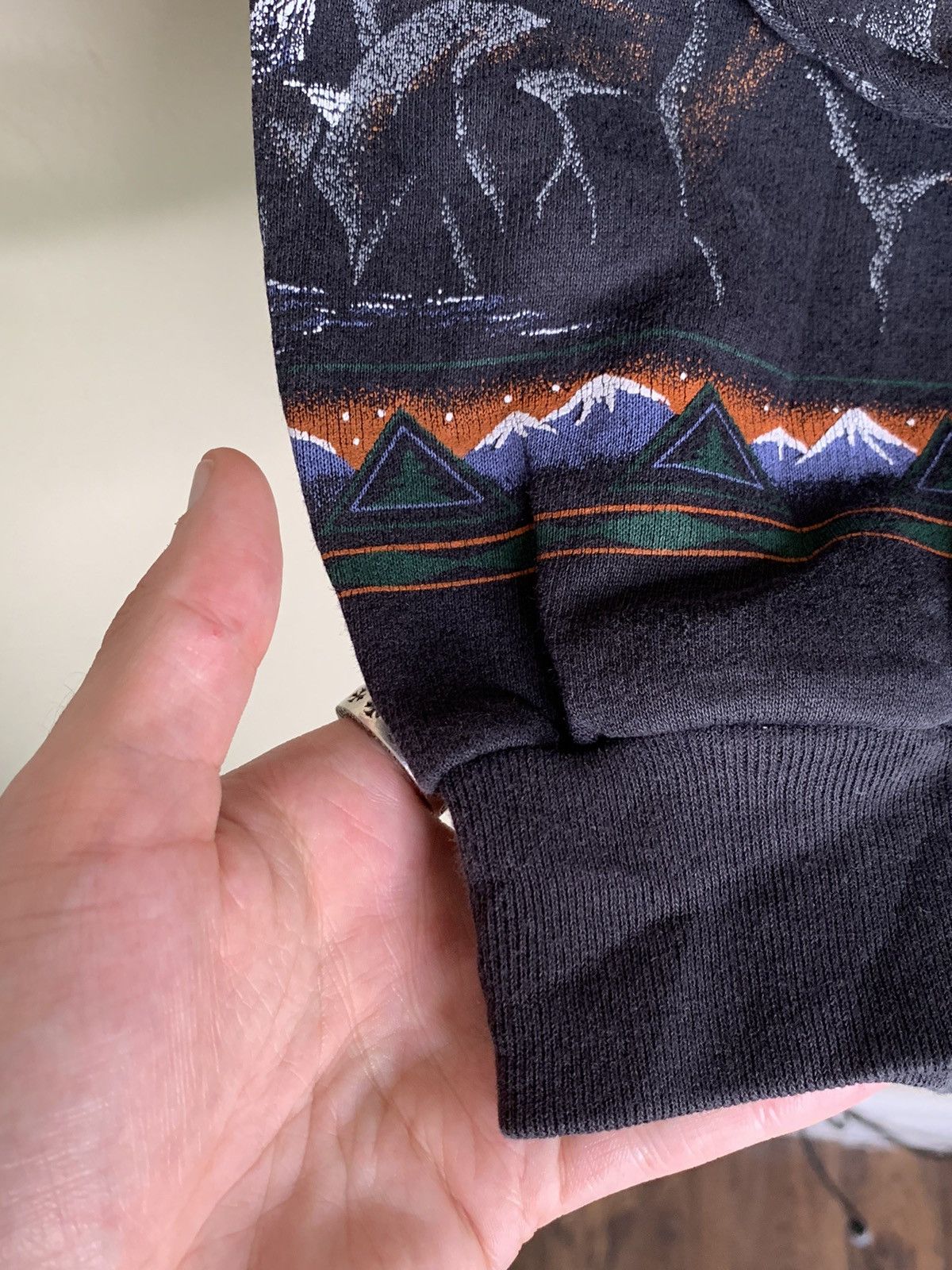 Vintage *RARE* Vintage Wolf Moon Nature AOP Single Stitch Sweatshirt Size US L / EU 52-54 / 3 - 8 Thumbnail
